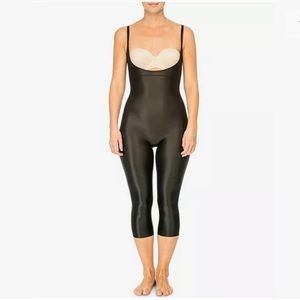 SPANX 10155R Suit Your Fancy open-bust catsuit Lg